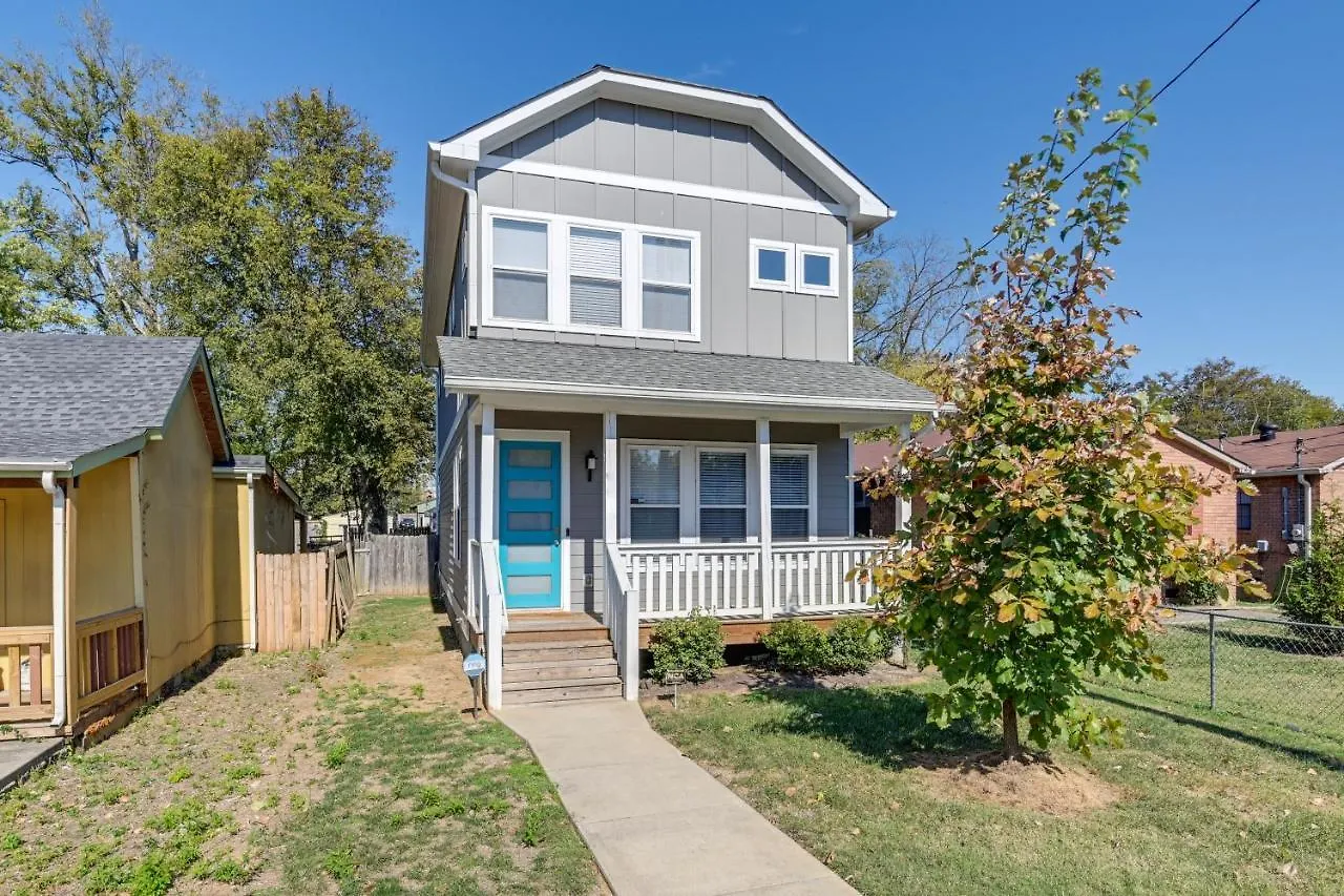 Ferienhaus Vibrant Home With Deck, 2 Mi To Downtown Nashville!