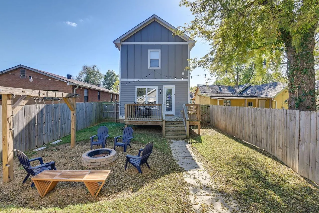 Vibrant Home With Deck, 2 Mi To Downtown Nashville! Ferienhaus Nashville